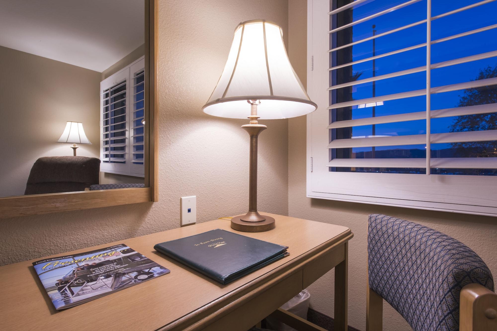Grand Vista Hotel Simi Valley Eksteriør billede