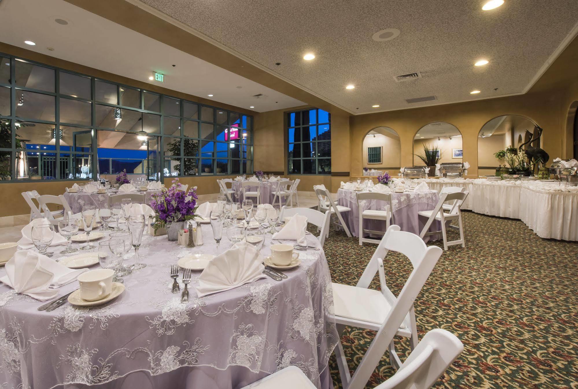 Grand Vista Hotel Simi Valley Eksteriør billede